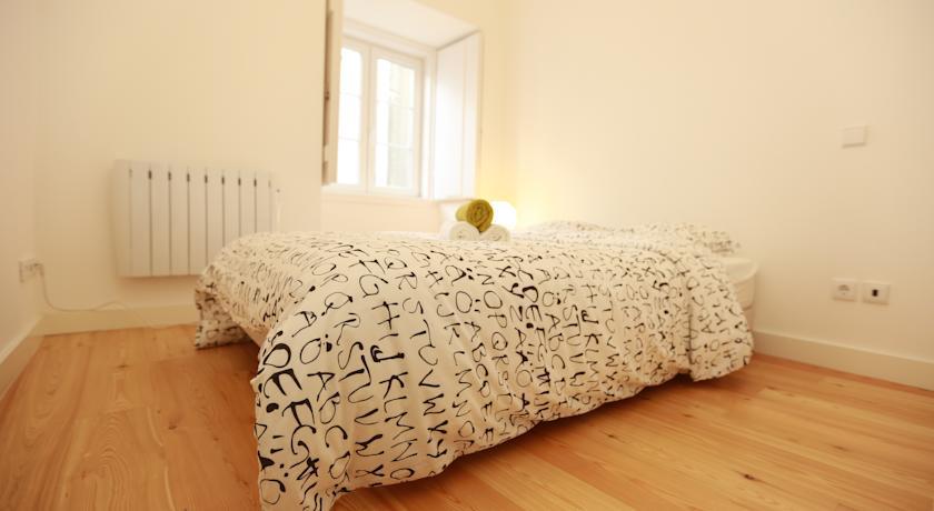Lisbon Gloria Apartment Room photo